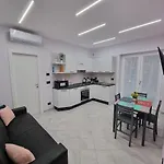 Il Piccolo Sogno Di Semesterbostad Rom